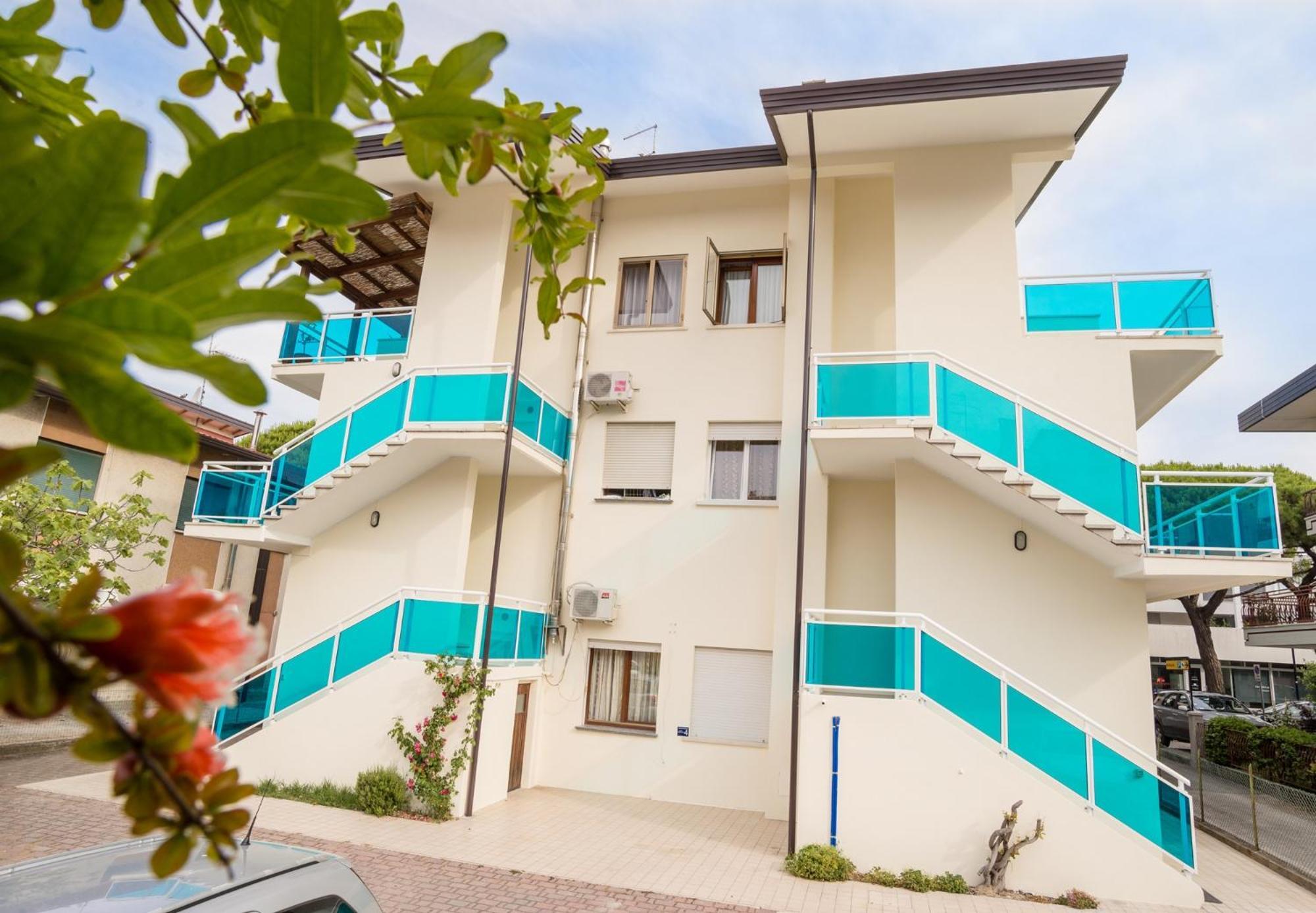 Bilocali Casa De Lazzari - Piazza Brescia - Adria Holiday Jesolo - Family Apartments Extérieur photo